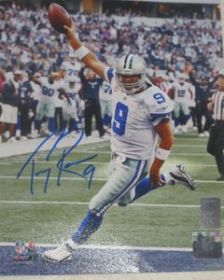 Tony Romo Signed Dallas Cowboys 8x10 Action Photo Romo Personal Hologram
