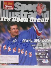 Wayne Gretzky Signed NY Rangers 4-26-99 Sports Illustrated PSA/DNA